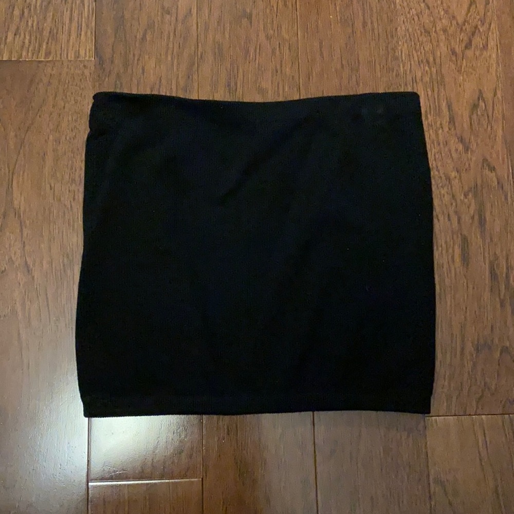 BLACK COPPED TUBE TOP